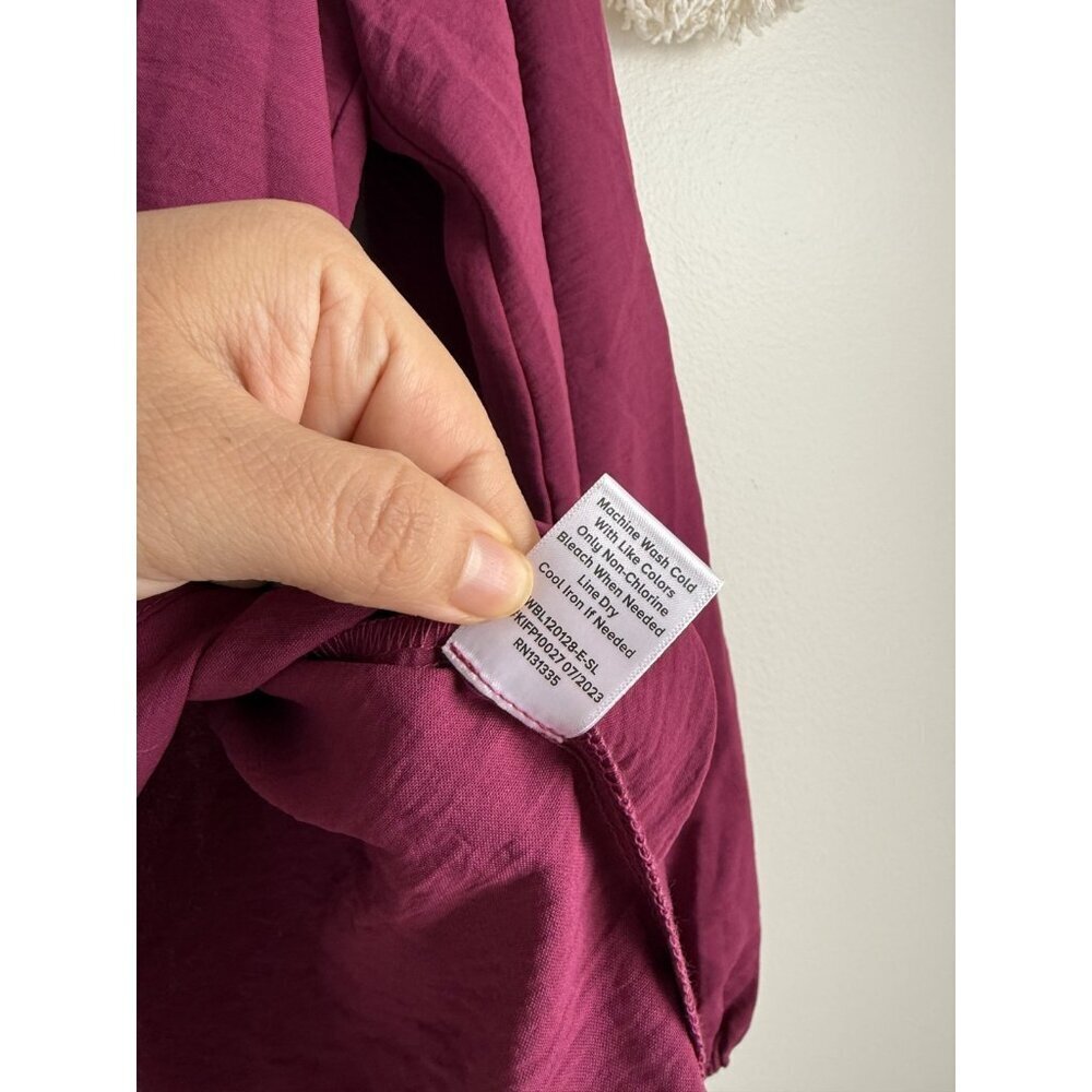 Evereve Mock Neck Blouson Long Sleeve Satin Top Boysenberry Careerwear Office S - Picture 9 of 11